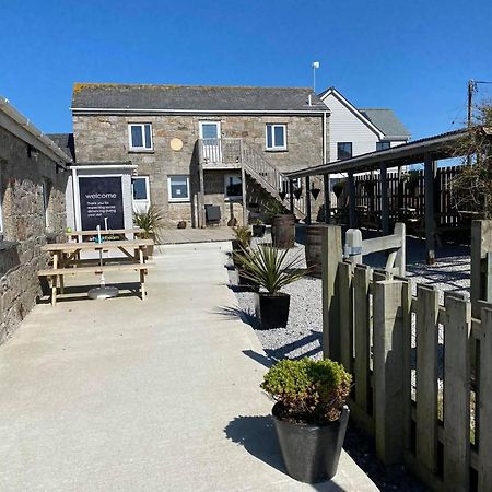 Bushwood-Beautifully Fitted Wooden Lodge Helston Cornwall Bagian luar foto