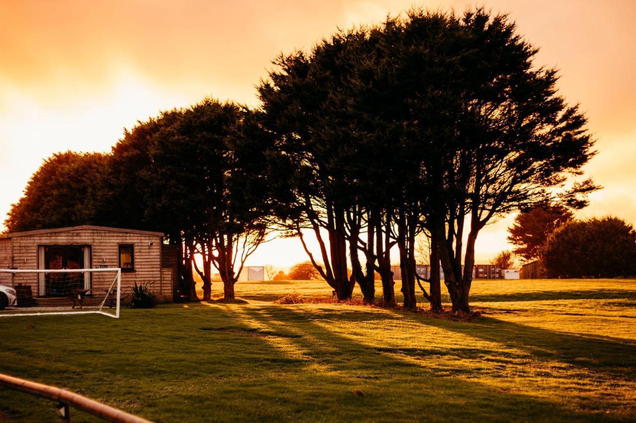 Bushwood-Beautifully Fitted Wooden Lodge Helston Cornwall Bagian luar foto